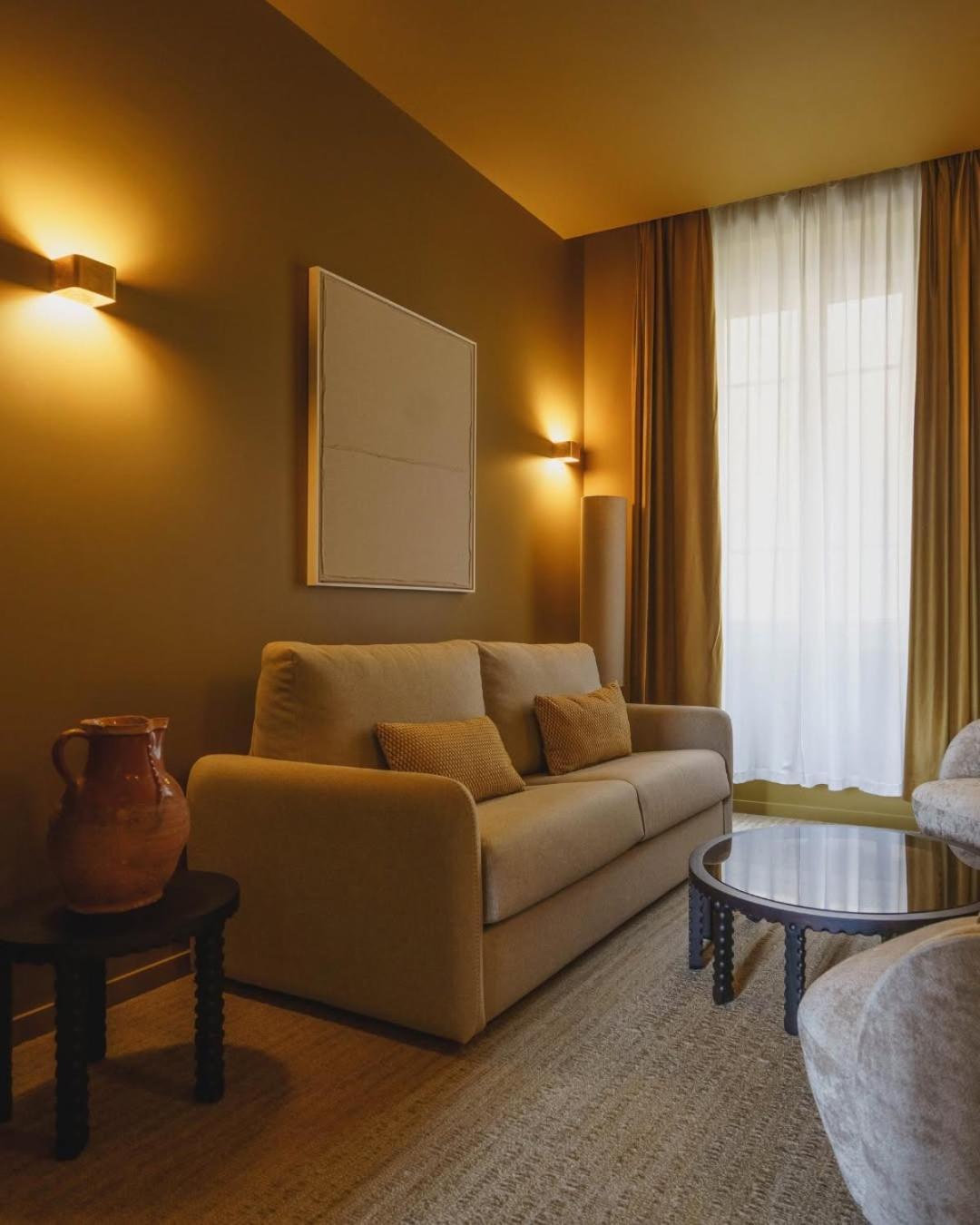 Grand Near Igi Airport New Delhi